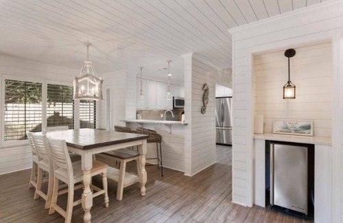 Gulf Pines House | Remodeled Villa with private deck on Horseshoe Lake, minutes to beach