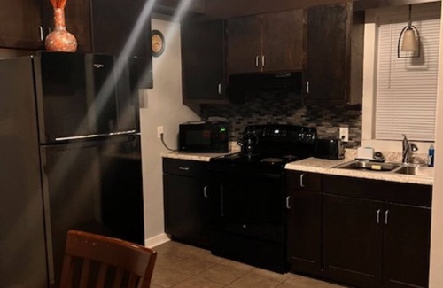 Greenville Apartment | Remodeled Vintage Duplex near ECU & Hospital