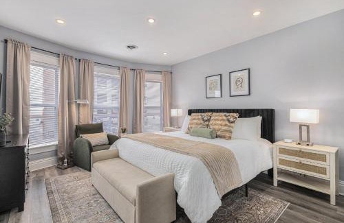 Michigan City Apartment | Remodeled Washer Dryer Mins to Beach & Downtown