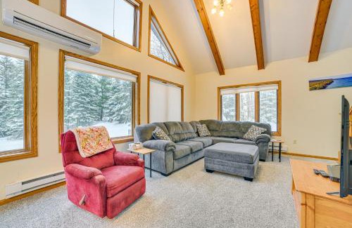 Hulbert Township House | Remote and Peaceful Getaway with Games in Eckerman