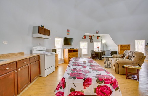 Kokomo Apartment | Remote Angie Vacation Rental Near Pearl River!