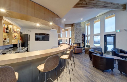 Regional District of Kitimat-Stikine House | Remote Luxury Waterfront Mountain Estate