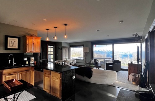 Glenwood Springs Cabin | Remote Mountain Cabin amazing views,FITNESS GYM , WiFi, above Glenwood Springs