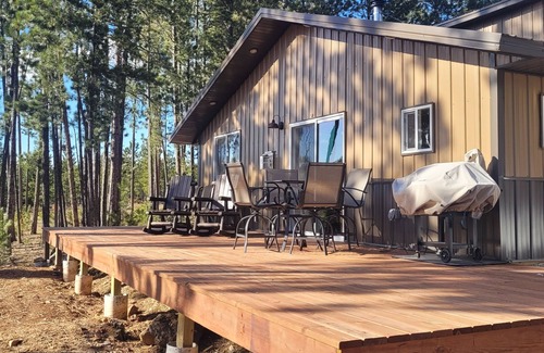 Deadwood House | Remote Retreat for 2 near Deadwood w/beautiful views & near activities!