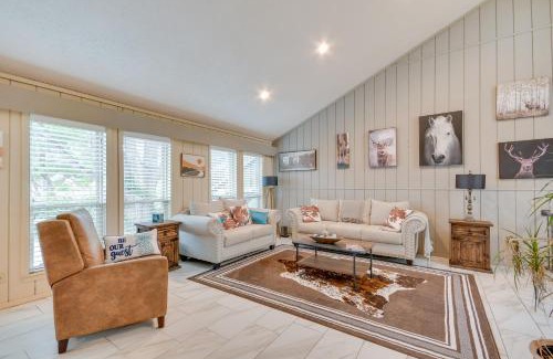 Dalhart House | Remote Texas Retreat Hot Tub, Deck, Grill!