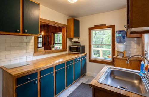 Layton Cabin | Remote Waterfall Cabin at Swiftwater Acres