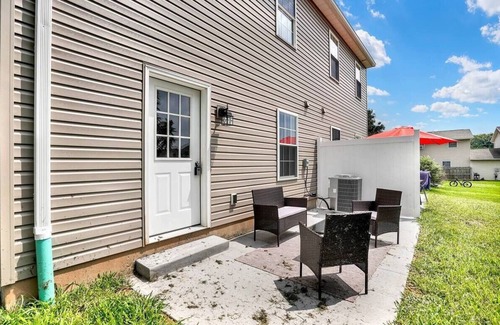 Lebanon House | Remote Workers, Traveling Professionals & more Welcome! New build in Lebanon, PA