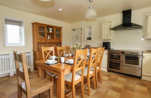Corfe House | Rempstone Farmhouse