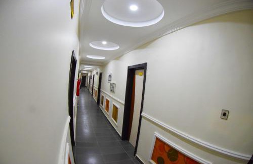 Abeokuta Hotel | Remzy Hotel & Suites, Olomore