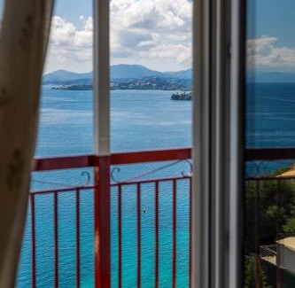 Pirgi Apartment | Rena's house Corfu