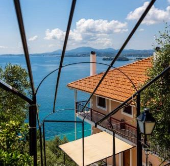 Pirgi Apartment | Rena's house Corfu