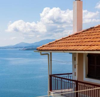 Pirgi Apartment | Rena's house Corfu