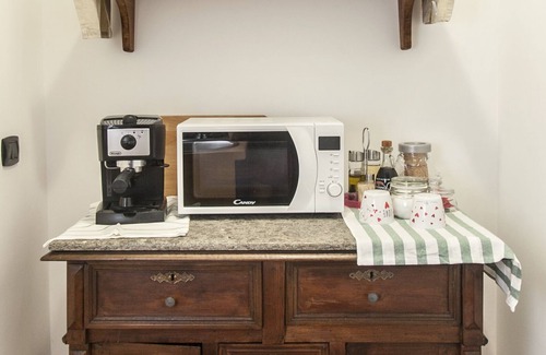Ronciglione Apartment | Renaissance Boutique House