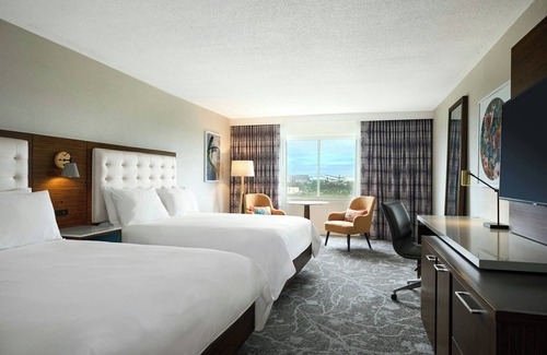 Rutherford Hotel | Renaissance Meadowlands Hotel