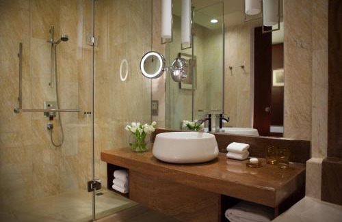 Hexi Hotel | Renaissance Tianjin Lakeview Hotel