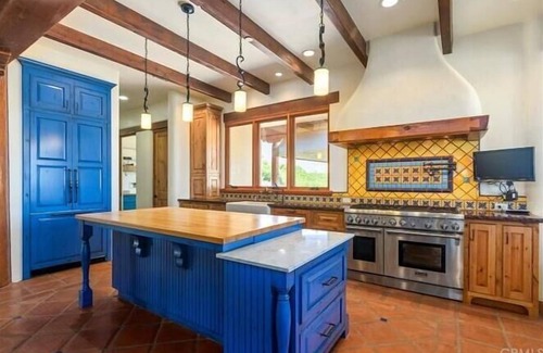 Templeton House | Renata's Retreat-Luxury Wine Country Home with Pool and Hot Tub!