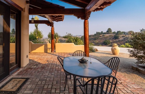 Templeton House | Renata's Retreat-Luxury Wine Country Home with Pool and Hot Tub!