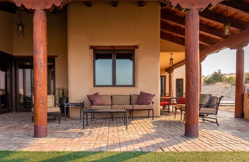 Templeton House | Renata's Retreat-Luxury Wine Country Home with Pool and Hot Tub!