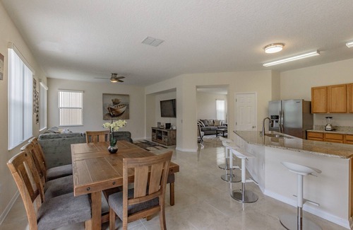 Windwood Bay House | Renewed luxury property 20 min from Disney and major parks