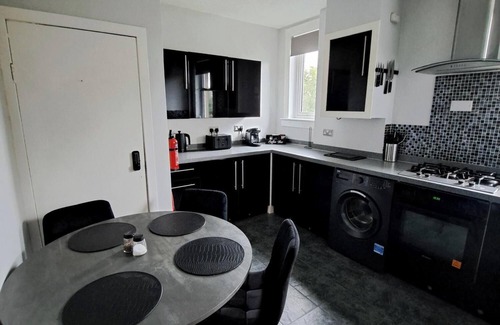 Renfrew Apartment | Renfrew Apartment Near To Glasgow Airport and Glasgow City Centre