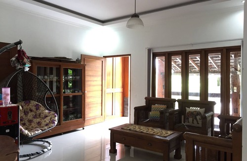 Sleman House | Rengganis Homestay Yogyakarta