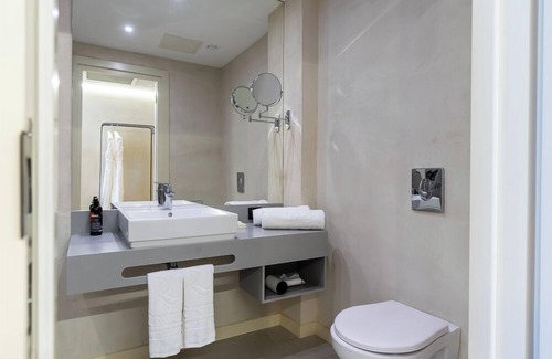 Almaty Hotel | Renion City Hotel
