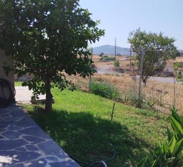 Kymi-Aliveri Apartment | Reniza House