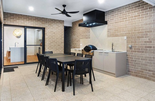 Renmark Hotel | Renmark River Villas No 54 (with pool) - "The Rosa Villa" (with pool)