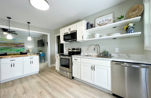 Mount Berry House | RENO w/2 King Beds Near Tennis Center & Berry