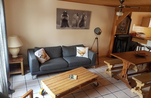 Besse-en-Chandesse House | Renovated village house classification 3 * capacity for 6 people