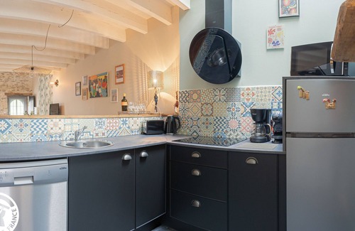 Mareuil-Sur-Lay-Dissais Cottage | Renovated House with Shared Pool and Garden in Mareuil-sur-Lay, Sleeps 6