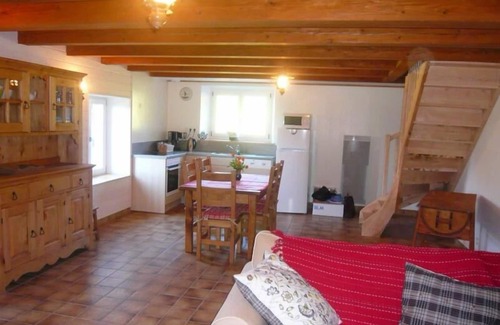 Saulxures-sur-Moselotte Cottage | Renovated mountain lodge with wood stove - Saulxures-sur-Moselotte