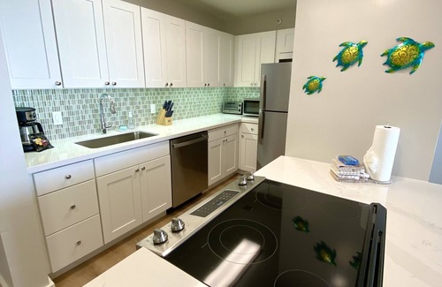 Kahana Condo | Renovated 03/23! Direct Oceanfront Condo with 2 Master Suites!