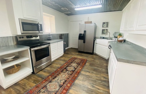 Weston Other | Renovated 1-3 bedroom barn house, minutes to town
