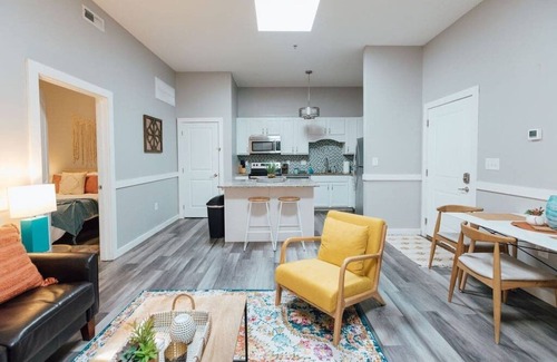 Johnson City Apartment | Renovated 1 Bed Apartment in Downtown