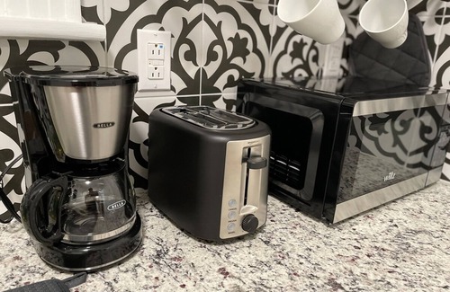 Forest Hills Apartment | Renovated 1 Bedroom in Forest Hills - A