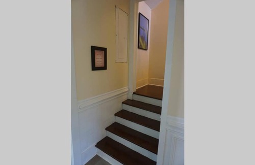 Hardwick House | Renovated 1928 bungalow on a former asylum campus