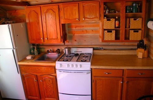 Grand Lake Cabin | Renovated 1940's Cabin Located in a Peaceful Grand Lake Village Location
