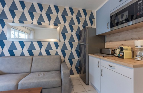 Biscarrosse Plage Apartment | Renovated 2-Bed Apt in Biscarrosse Plage, Sleeps 4, Ocean View Terrace, Pet-Friendly
