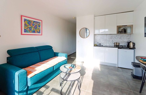 Port Grimaud Apartment | Renovated 2-room apartment in Port Grimaud - A/C, WIFI, Balcony