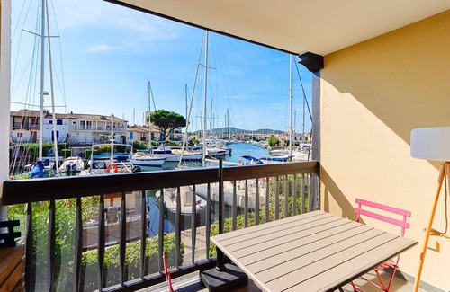 Port Grimaud Apartment | Renovated 2-room apartment in Port Grimaud - A/C, WIFI, Balcony