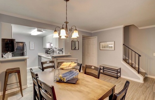 Palmetto Dunes Cottage | Renovated 2BR Hilton Head Home Walk to Shops