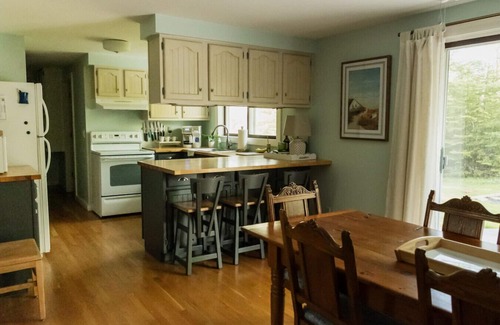 Gills Rock House | Renovated 3 bedroom cottage in the heart of northern Door County