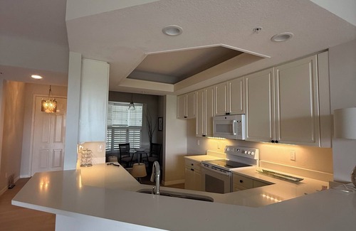 Bonita Springs Condo | Renovated 3 BR condo in Pelican Landing Bonita Springs with private beach access