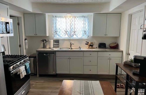 Madison Heights House | Renovated 3BR Home w/Parking & Pet-Friendly