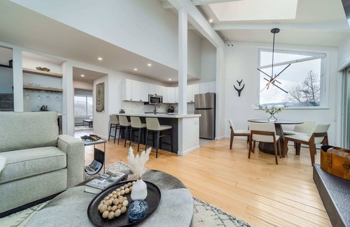 Snowmass Village Apartment | Renovated 3BR, 3BA Snowmass Condo