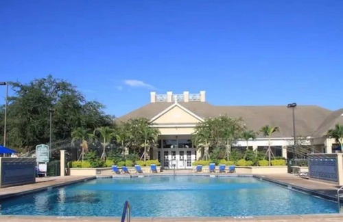 Venetian Bay Villages House | Renovated 4 bed/3 bath Townhome near Disney