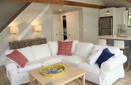 Tisbury House | Renovated 4 bedroom home in Vineyard Haven