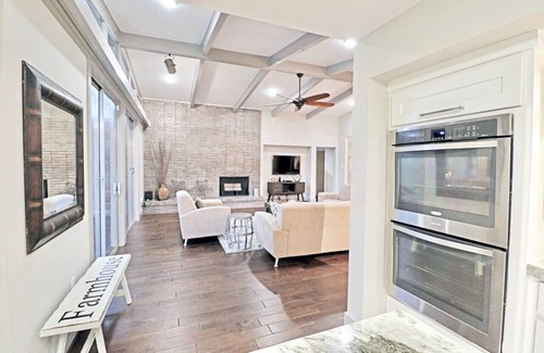 Willow Meadows/Willowbend Area House | Renovated 4 Bedroom, 3 Bath Private Home Fully-furnished near MDA, TMC, Galleria
