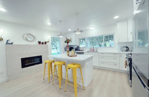 Rose Garden House | Renovated 4Bd/3Ba SFH AC/Shopping/Apple/SJ Airpot